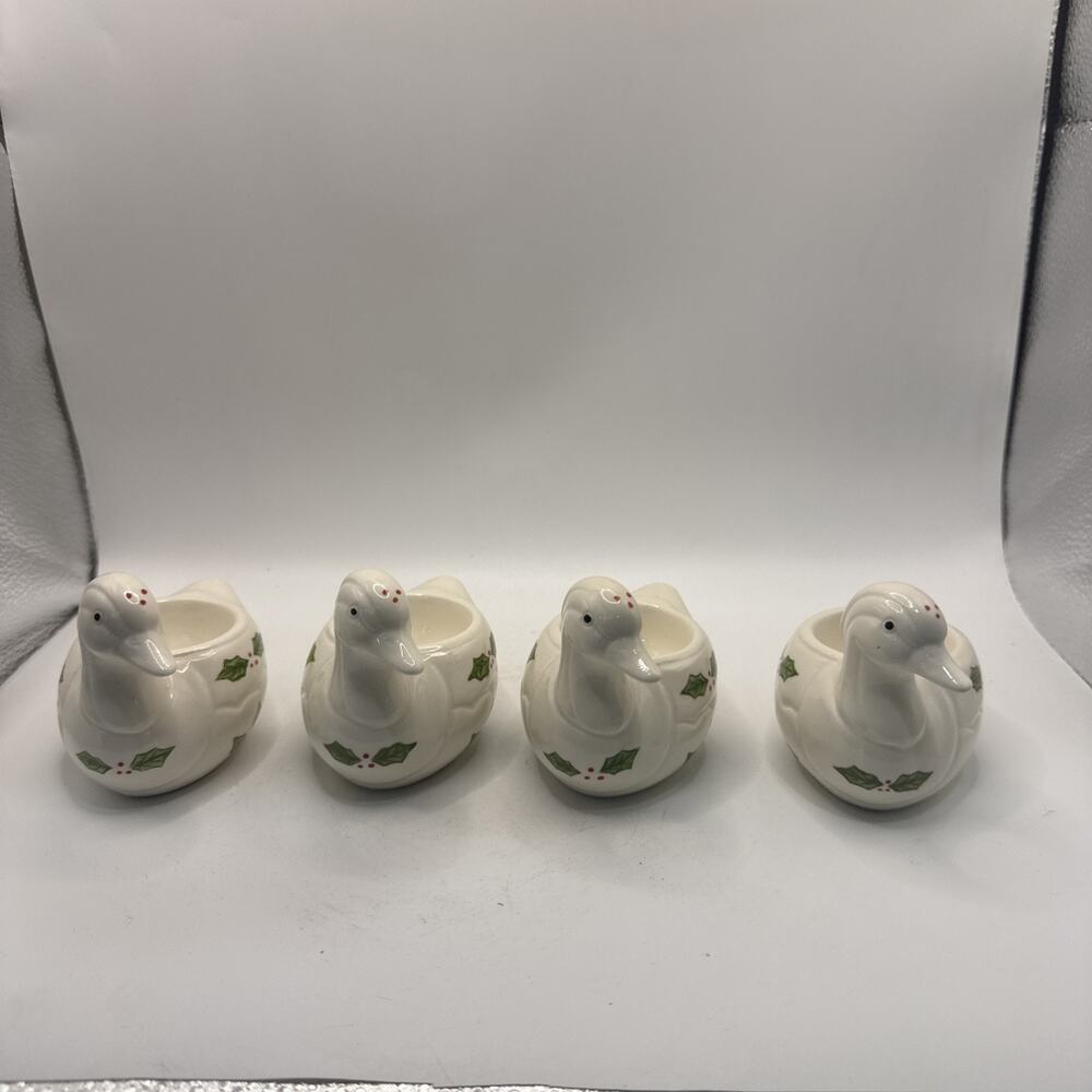 Nancy Lopez 488 Holly Duck Egg Cup Set of 4 *